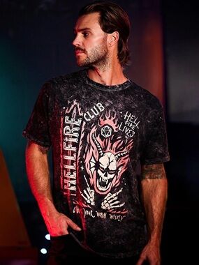 BoxLunch Stranger Things Hellfire Club Mineral Wash T-Shirt in Black sz S Small